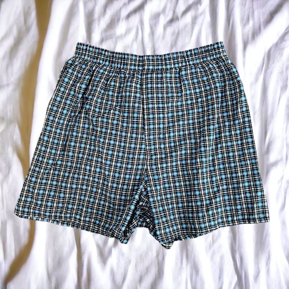 NWOT Fruit of the Loom Men's Tag-Free Boxer Shorts - Small